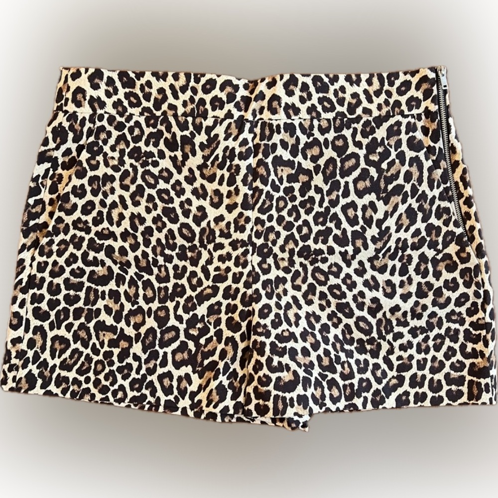 Zara Leopard-Print High Waist Shorts in Black and Tan